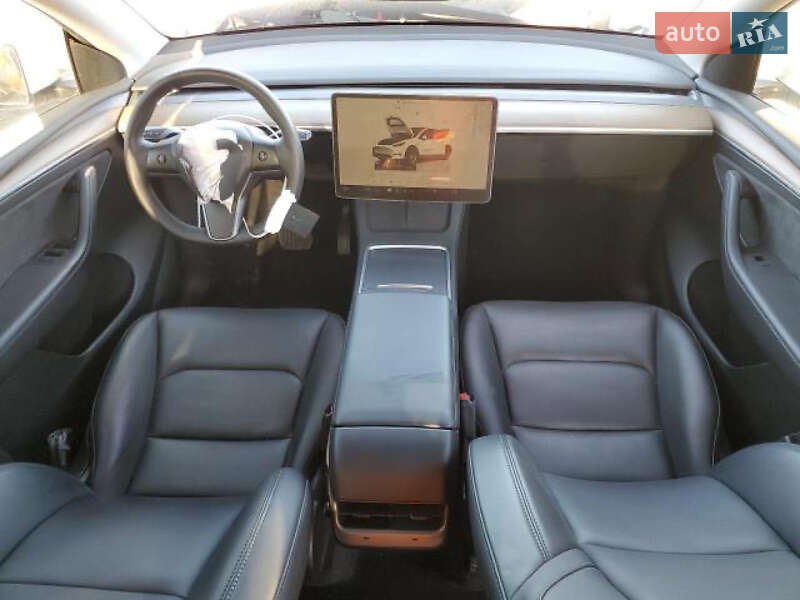 Внедорожник / Кроссовер Tesla Model Y 2023 в Киеве