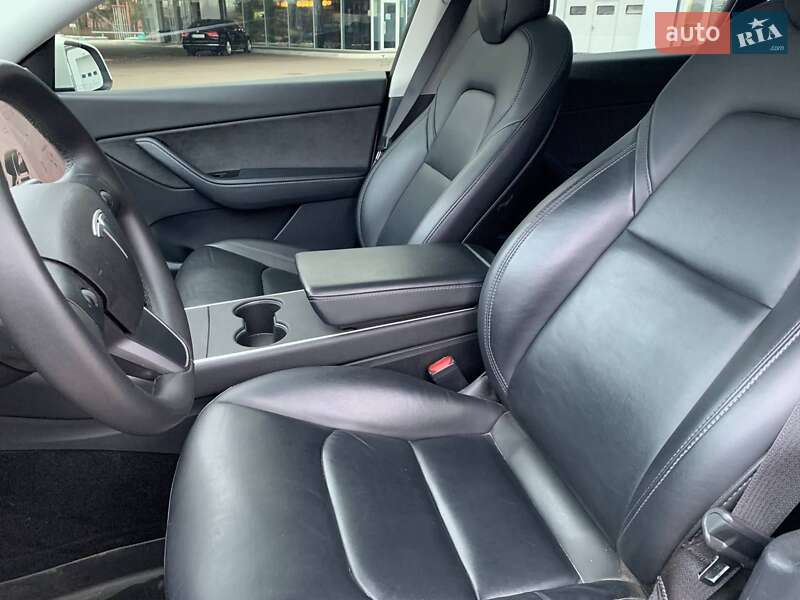 Позашляховик / Кросовер Tesla Model Y 2020 в Києві