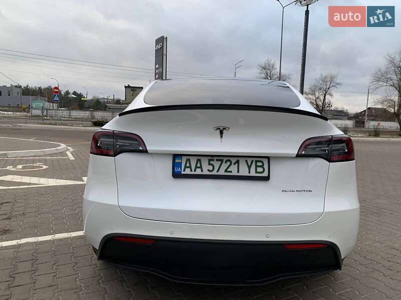 Позашляховик / Кросовер Tesla Model Y 2020 в Києві