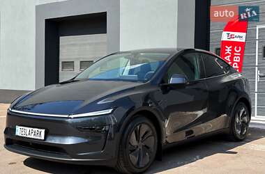 Внедорожник / Кроссовер Tesla Model Y 2025 в 