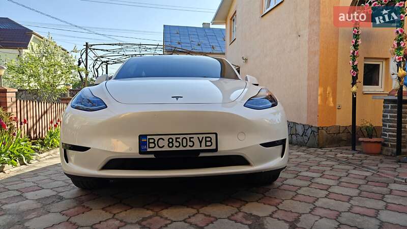 Внедорожник / Кроссовер Tesla Model Y 2021 в Львове