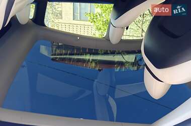 Внедорожник / Кроссовер Tesla Model Y 2021 в 