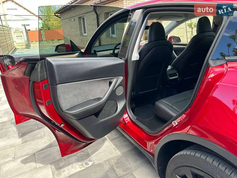 Внедорожник / Кроссовер Tesla Model Y 2024 в Коростене фото 17 Внедорожник / Кроссовер Tesla Model Y 2024 в Коростене