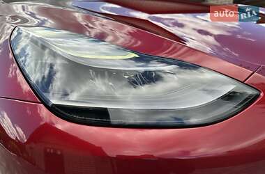 Позашляховик / Кросовер Tesla Model Y 2024 в 