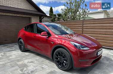 Позашляховик / Кросовер Tesla Model Y 2024 в 