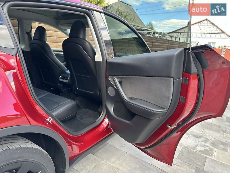 Внедорожник / Кроссовер Tesla Model Y 2024 в Коростене фото 18 Внедорожник / Кроссовер Tesla Model Y 2024 в Коростене