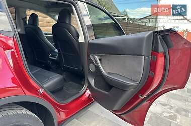 Позашляховик / Кросовер Tesla Model Y 2024 в 