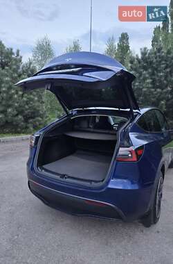 Внедорожник / Кроссовер Tesla Model Y 2023 в 