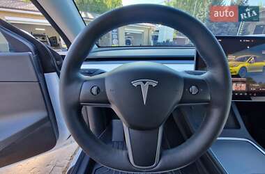 Позашляховик / Кросовер Tesla Model Y 2022 в 