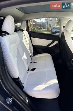 Внедорожник / Кроссовер Tesla Model Y 2020 в Луцке