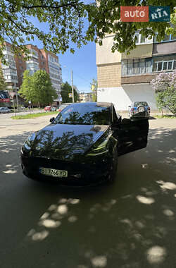 Внедорожник / Кроссовер Tesla Model Y 2022 в Полтаве