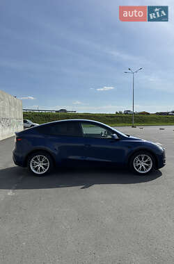 Внедорожник / Кроссовер Tesla Model Y 2023 в 