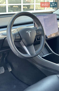 Внедорожник / Кроссовер Tesla Model Y 2020 в 