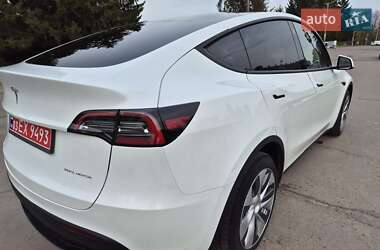 Внедорожник / Кроссовер Tesla Model Y 2023 в 