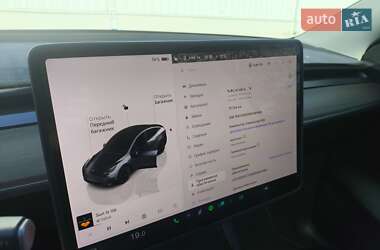 Внедорожник / Кроссовер Tesla Model Y 2022 в 