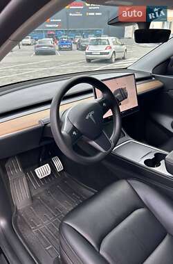 Позашляховик / Кросовер Tesla Model Y 2022 в 
