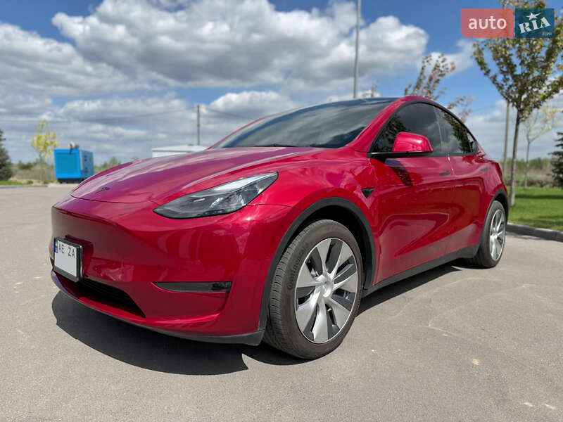 Внедорожник / Кроссовер Tesla Model Y 2021 в 