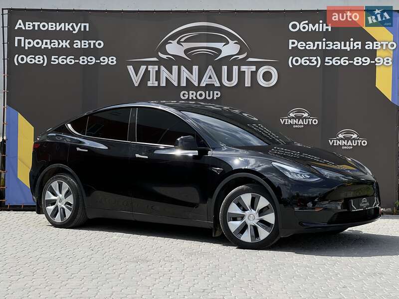 Tesla Model Y 2023