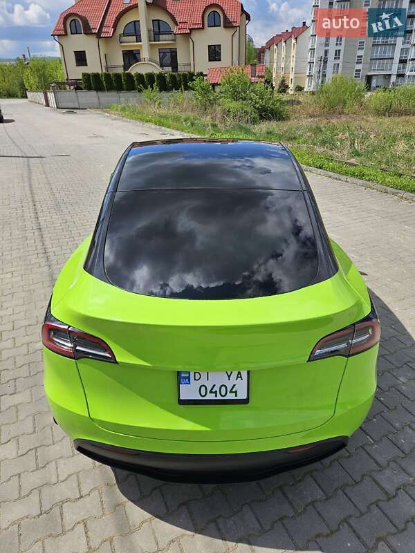 Позашляховик / Кросовер Tesla Model Y 2023 в Трускавці