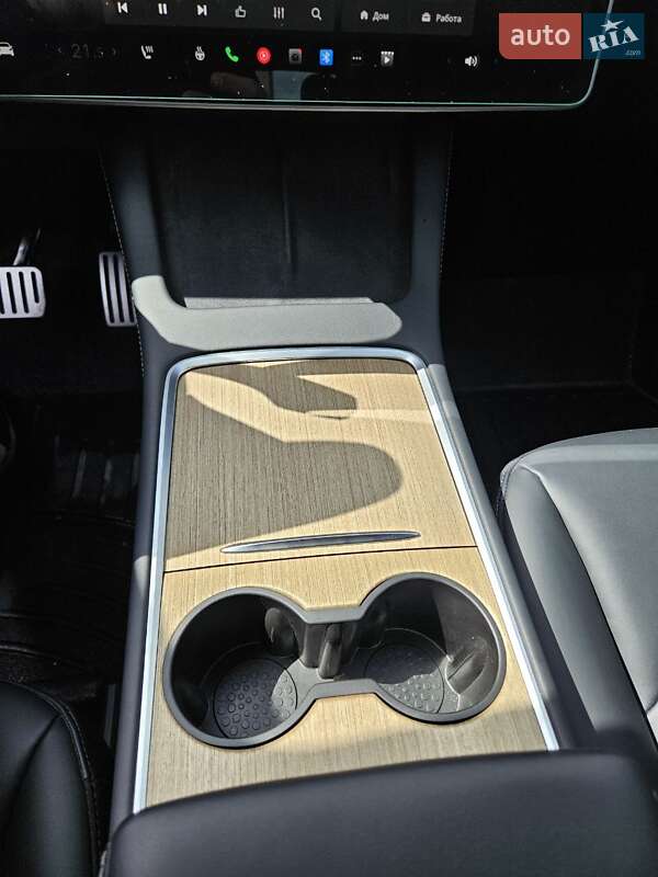 Позашляховик / Кросовер Tesla Model Y 2023 в Трускавці