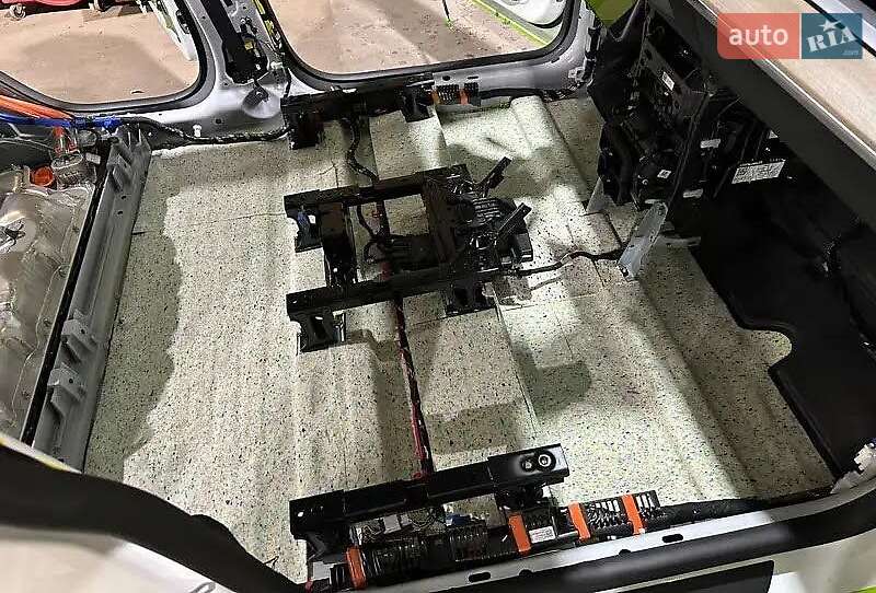 Позашляховик / Кросовер Tesla Model Y 2023 в Трускавці