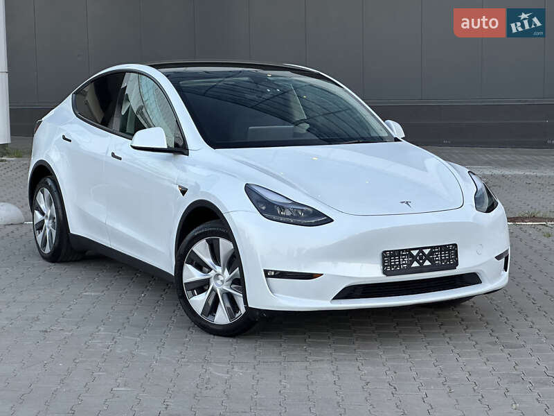 Внедорожник / Кроссовер Tesla Model Y 2023 в Киеве
