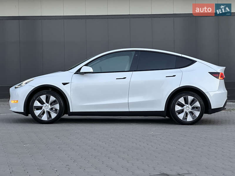 Внедорожник / Кроссовер Tesla Model Y 2023 в Киеве