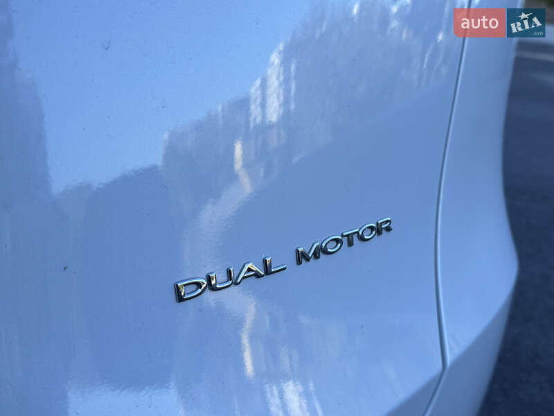 Позашляховик / Кросовер Tesla Model Y 2022 в Львові