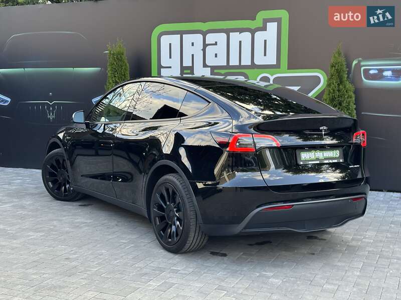 Внедорожник / Кроссовер Tesla Model Y 2023 в Киеве