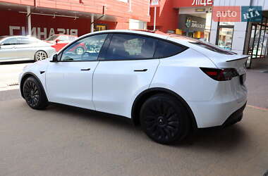 Внедорожник / Кроссовер Tesla Model Y 2023 в 