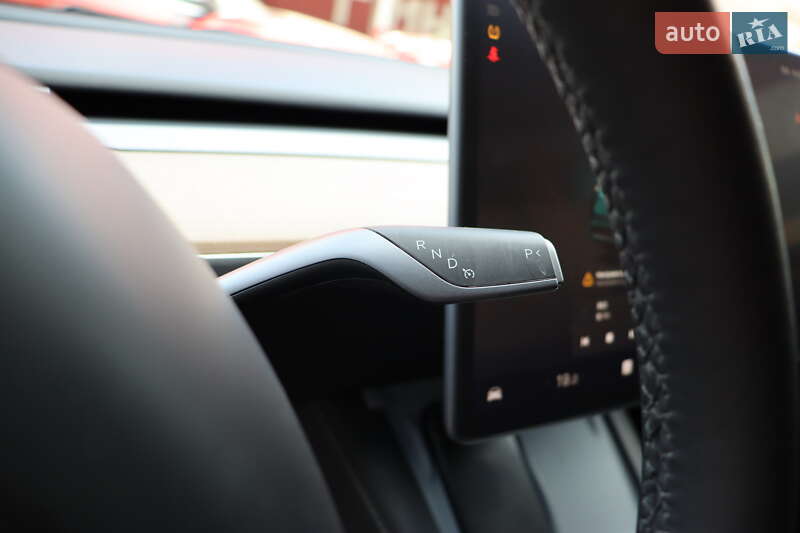 Позашляховик / Кросовер Tesla Model Y 2023 в Львові