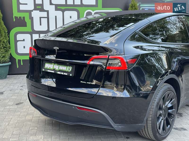 Внедорожник / Кроссовер Tesla Model Y 2023 в Киеве