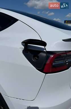 Внедорожник / Кроссовер Tesla Model Y 2022 в 