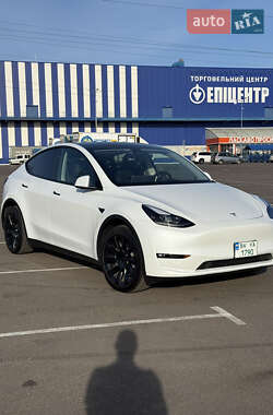 Внедорожник / Кроссовер Tesla Model Y 2024 в 
