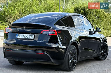 Внедорожник / Кроссовер Tesla Model Y 2021 в 