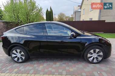 Внедорожник / Кроссовер Tesla Model Y 2024 в 