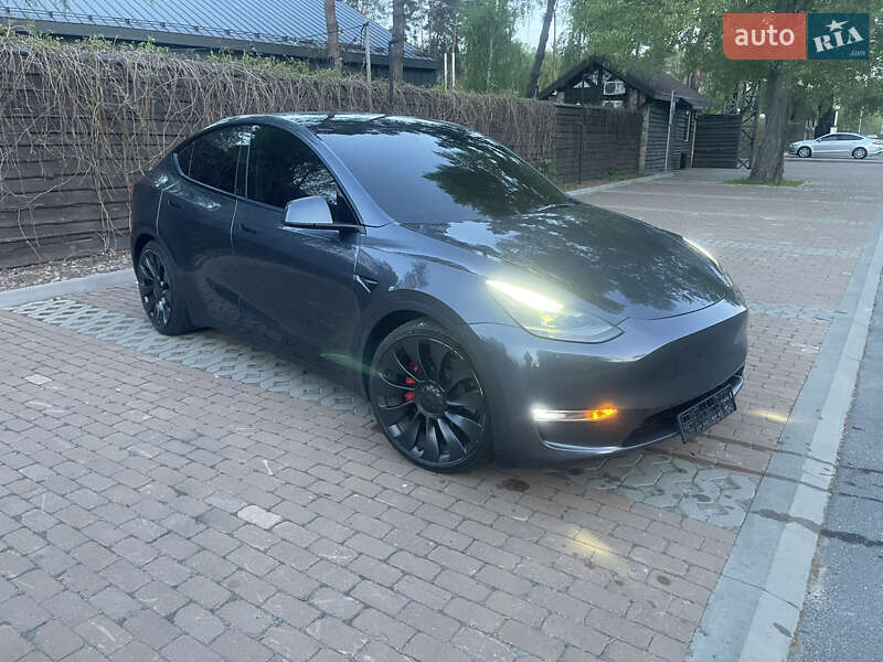 Позашляховик / Кросовер Tesla Model Y 2022 в Києві