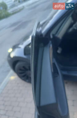 Внедорожник / Кроссовер Tesla Model Y 2022 в 