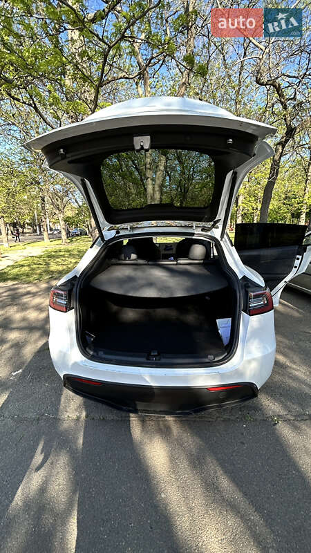 Внедорожник / Кроссовер Tesla Model Y 2023 в Одессе
