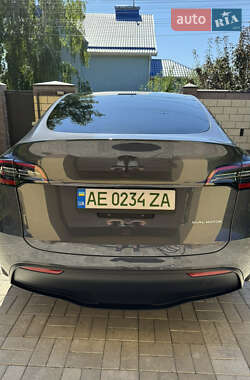 Позашляховик / Кросовер Tesla Model Y 2022 в 
