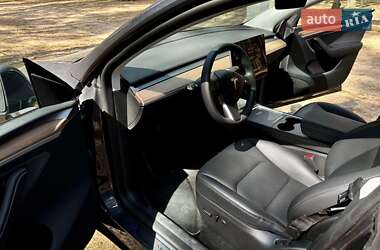 Внедорожник / Кроссовер Tesla Model Y 2023 в 