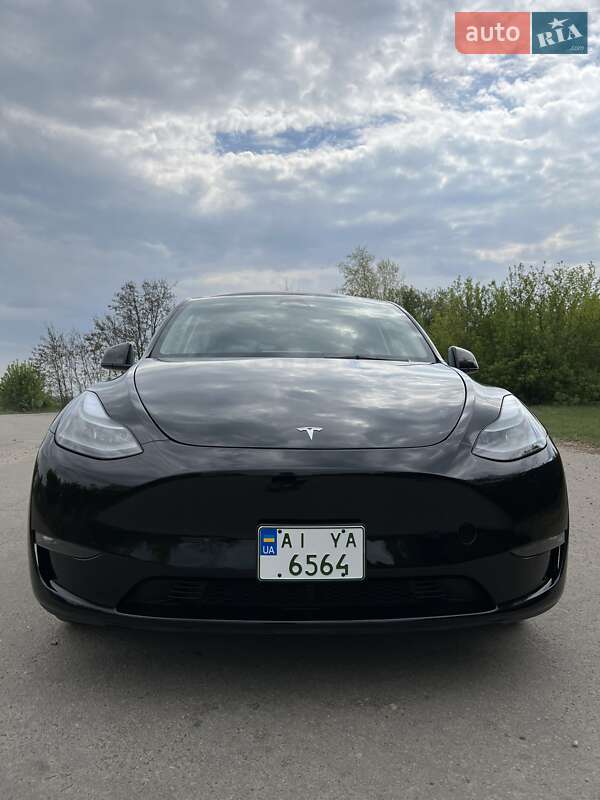 Внедорожник / Кроссовер Tesla Model Y 2023 в Киеве