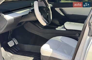 Позашляховик / Кросовер Tesla Model Y 2020 в 