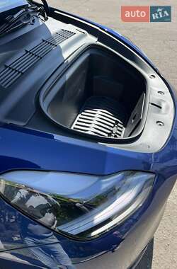 Внедорожник / Кроссовер Tesla Model Y 2024 в 