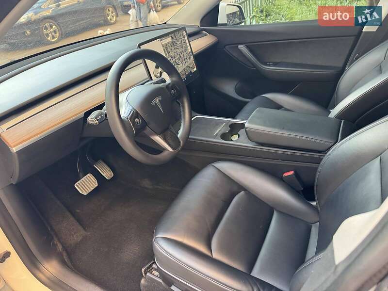 Внедорожник / Кроссовер Tesla Model Y 2021 в Полтаве