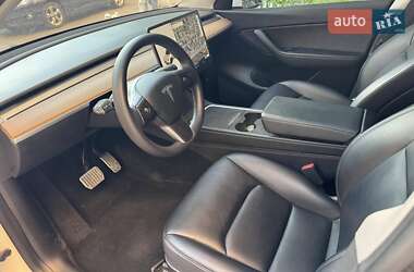 Внедорожник / Кроссовер Tesla Model Y 2021 в 