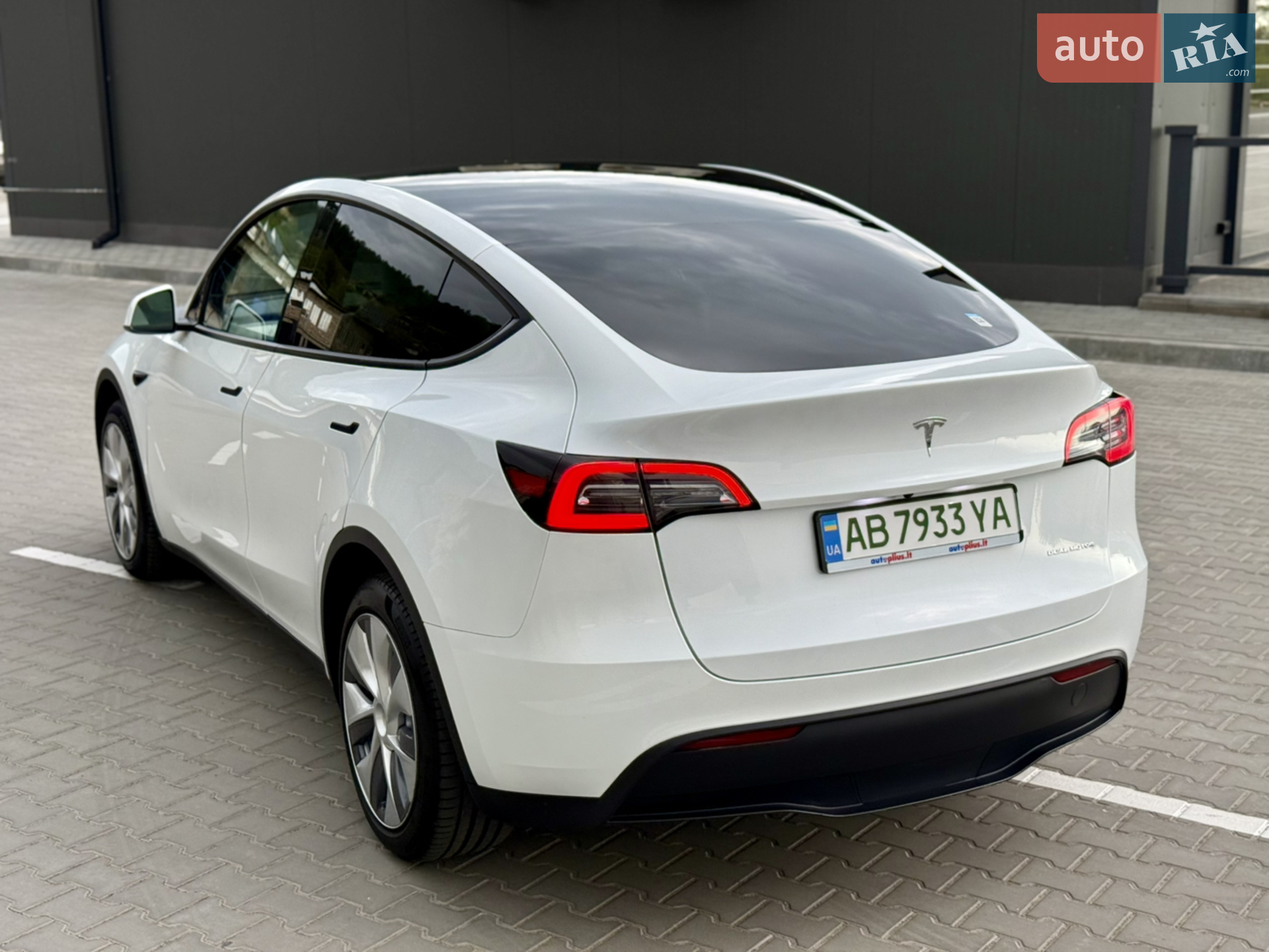 2023 Tesla Model Y - мініатюра 21