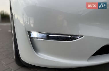 Внедорожник / Кроссовер Tesla Model Y 2023 в 