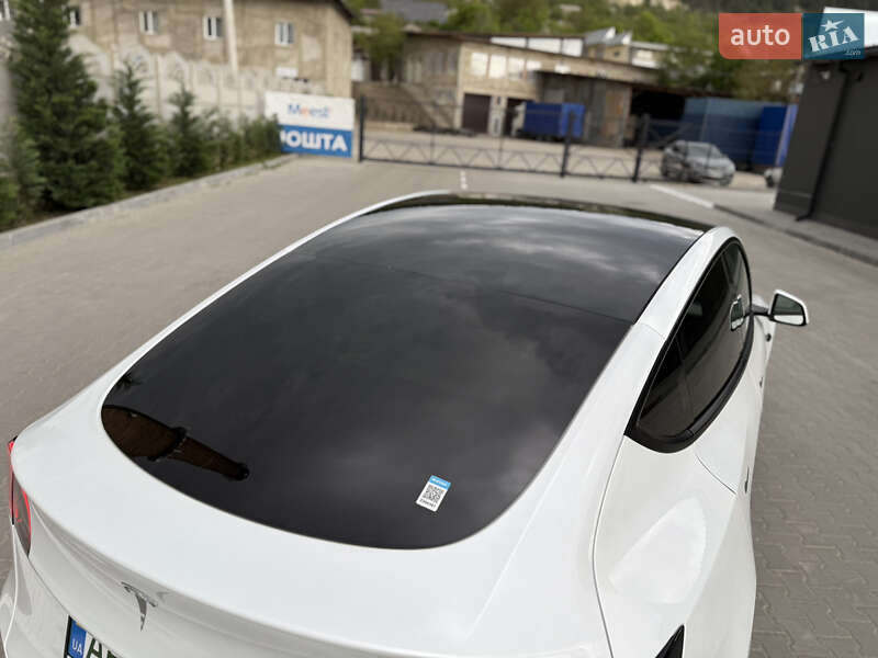 Внедорожник / Кроссовер Tesla Model Y 2023 в Виннице