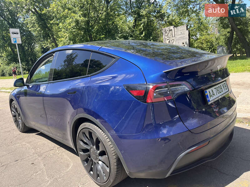 Внедорожник / Кроссовер Tesla Model Y 2022 в Киеве